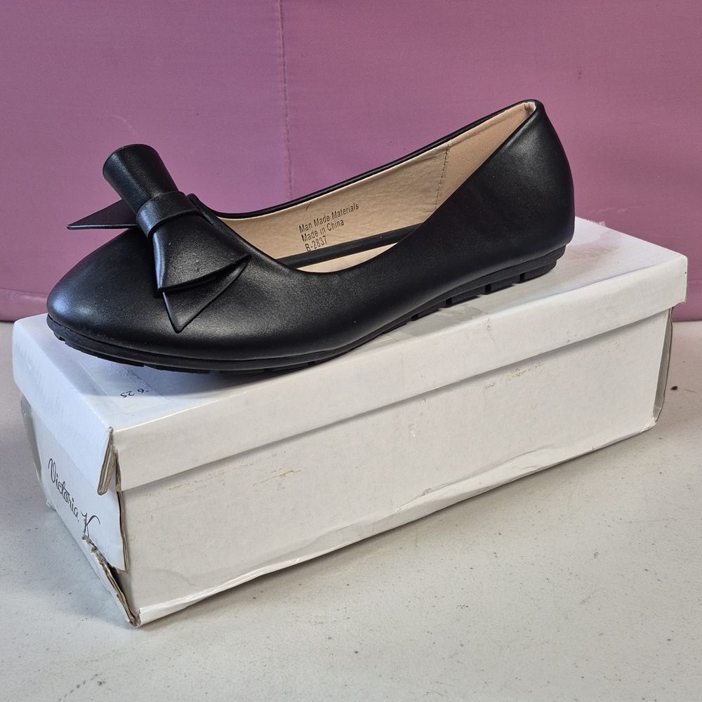 Victoria K Women's 8.5 Black BOW Ballerina Flats - New